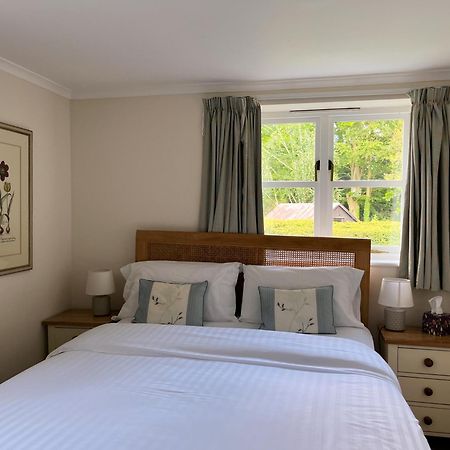 The Cottage Guest House Birchanger Екстер'єр фото